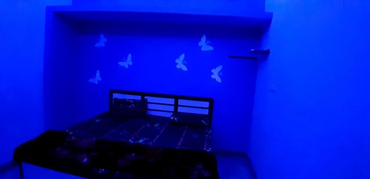 Blue Eye Backpackers Hostel Amritsar Eksteriør billede